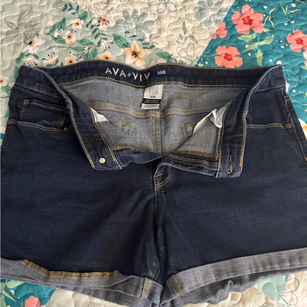 Ava & Viv Indigo Denim Shorts
